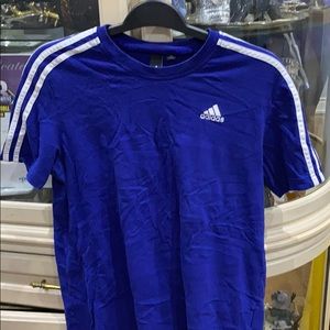 Adidas T-shirt